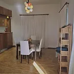 Aurum Apartment *