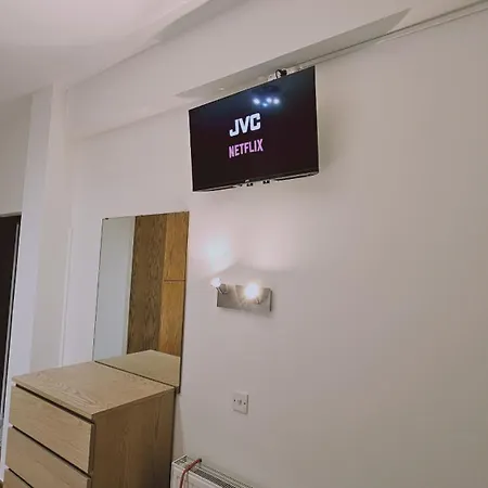 Aurum Apartment *