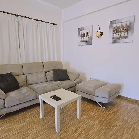 Aurum Apartment