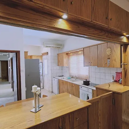 Aurum Apartment