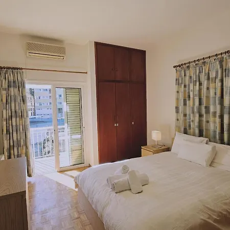 Aurum Apartment
